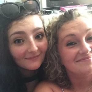 Meet your Posher, Monique